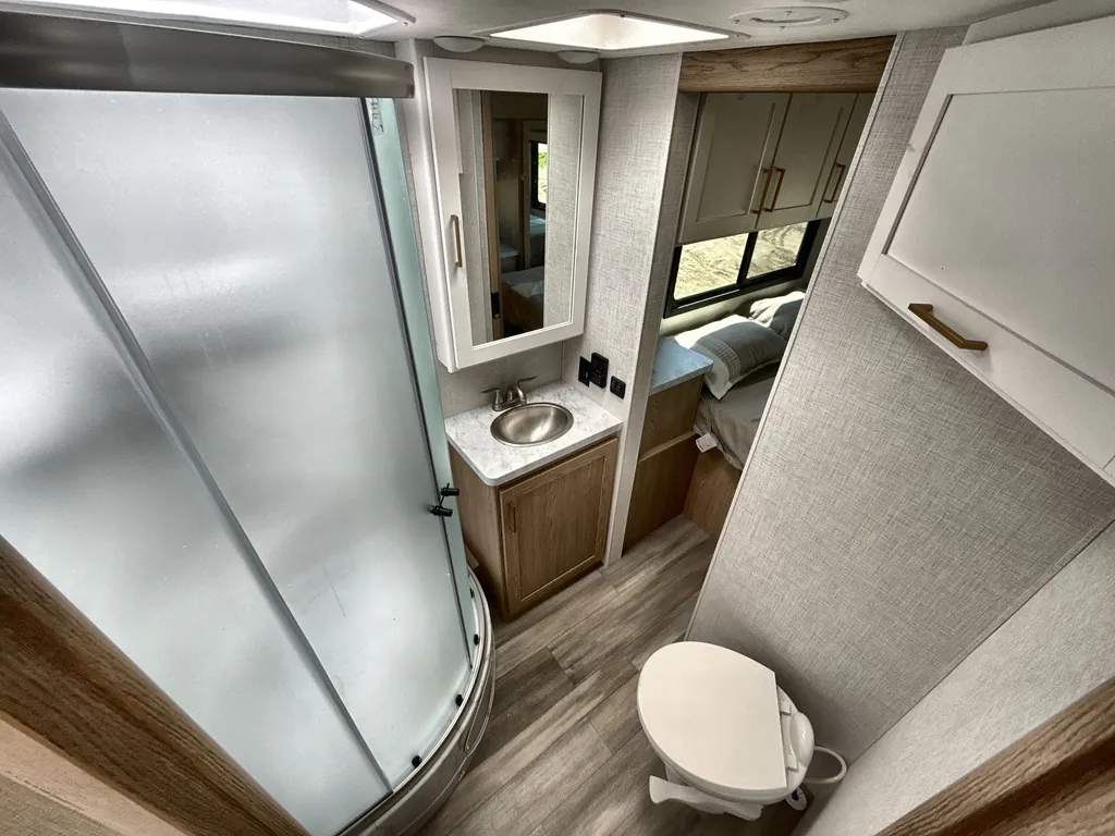 2027 Thor Motor Coach Freedom Elite 31FE, Photos photo 11