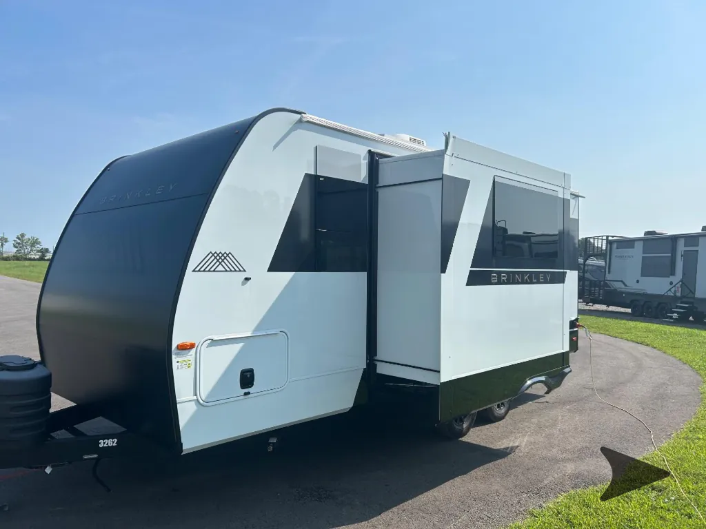 2026 Brinkley Model Ix 20X, Photos photo 3