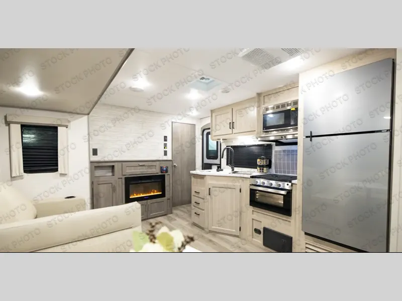 2027 Coachmen Catalina 293QBCK - Photo 3