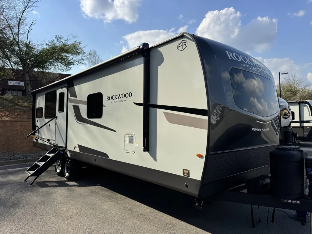 2026 Forest River Rockwood Ultra Lite 2711RK - Photo 2