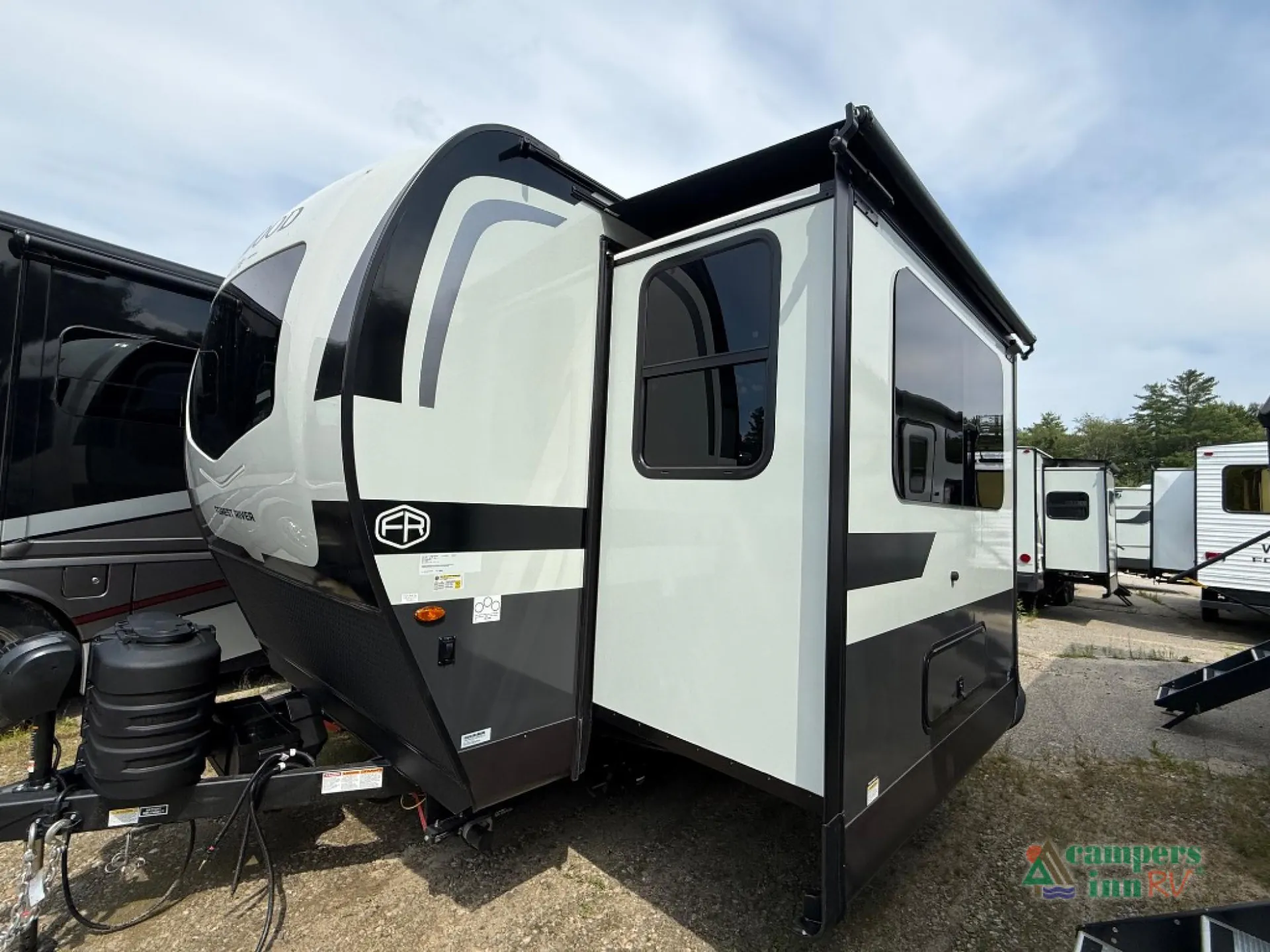 2027 Forest River Rockwood Mini Lite 2506FK — Photo 5