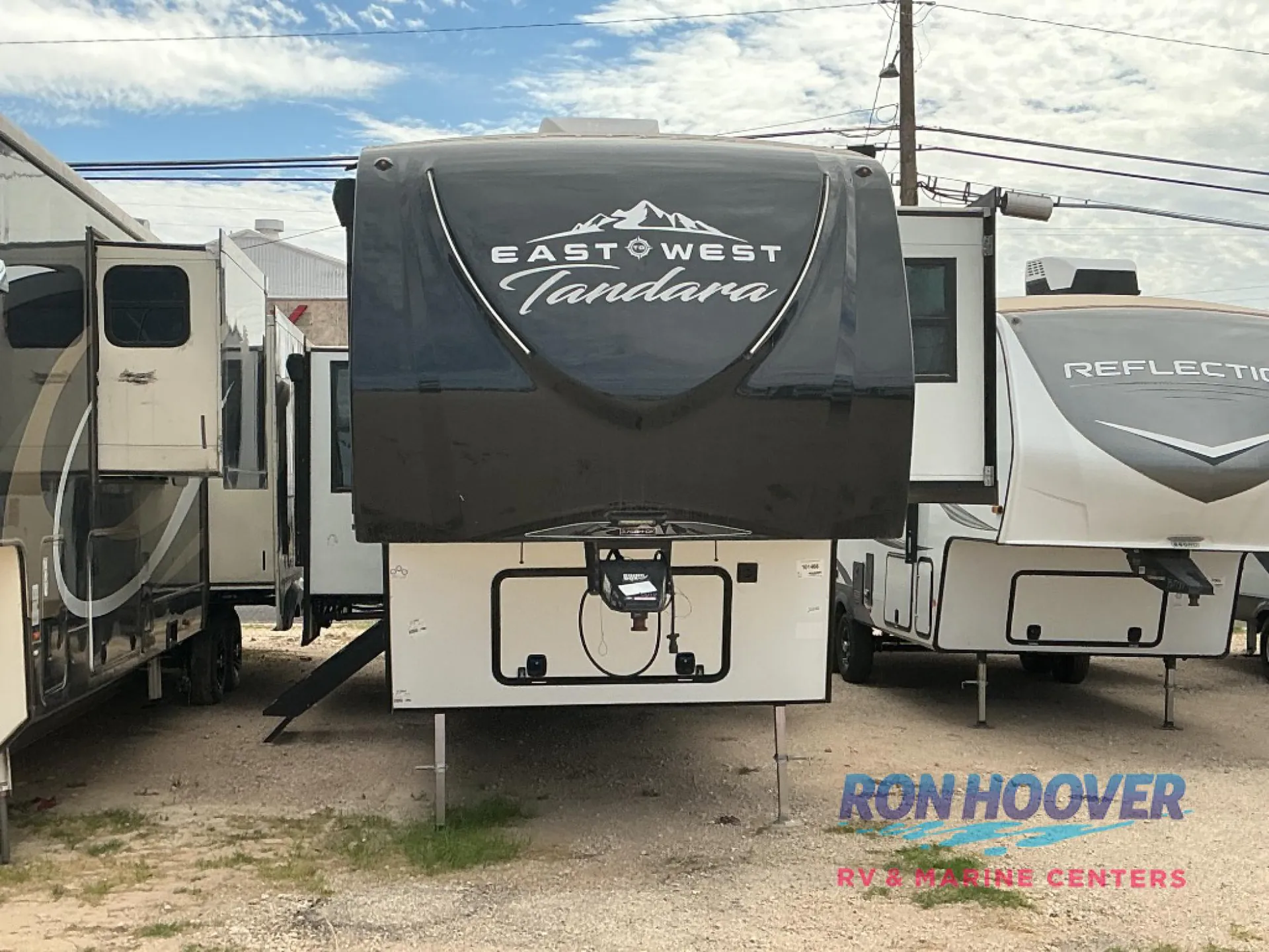 2024 East to West Tandara 375BH-OK - Photo 2