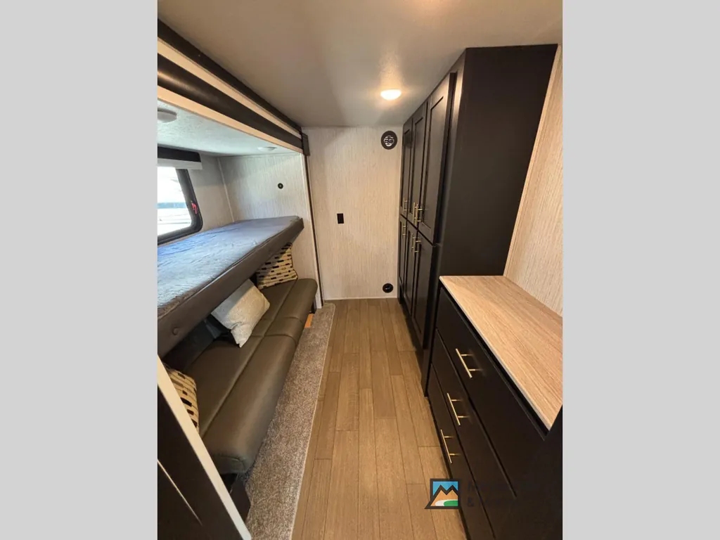 2022 Forest River Wildcat 369MBL, Photos photo 22