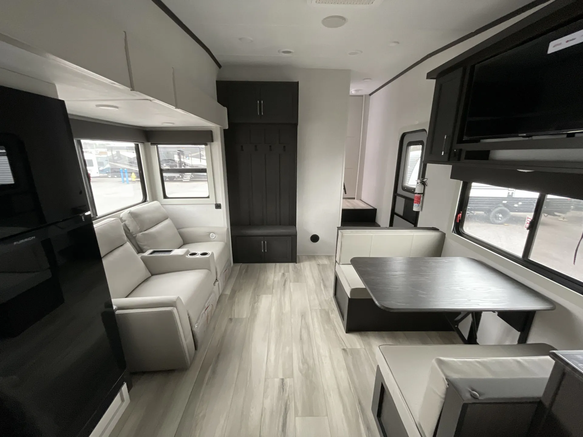 2025 Keystone Arcadia Super Lite 242SLMD — living area main