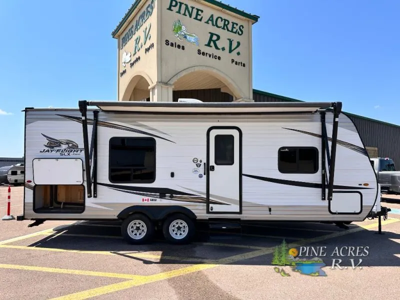 2020 Jayco Jay Flight SLX 8 Used    232RB Nice and Light Couples Unit - Main photo