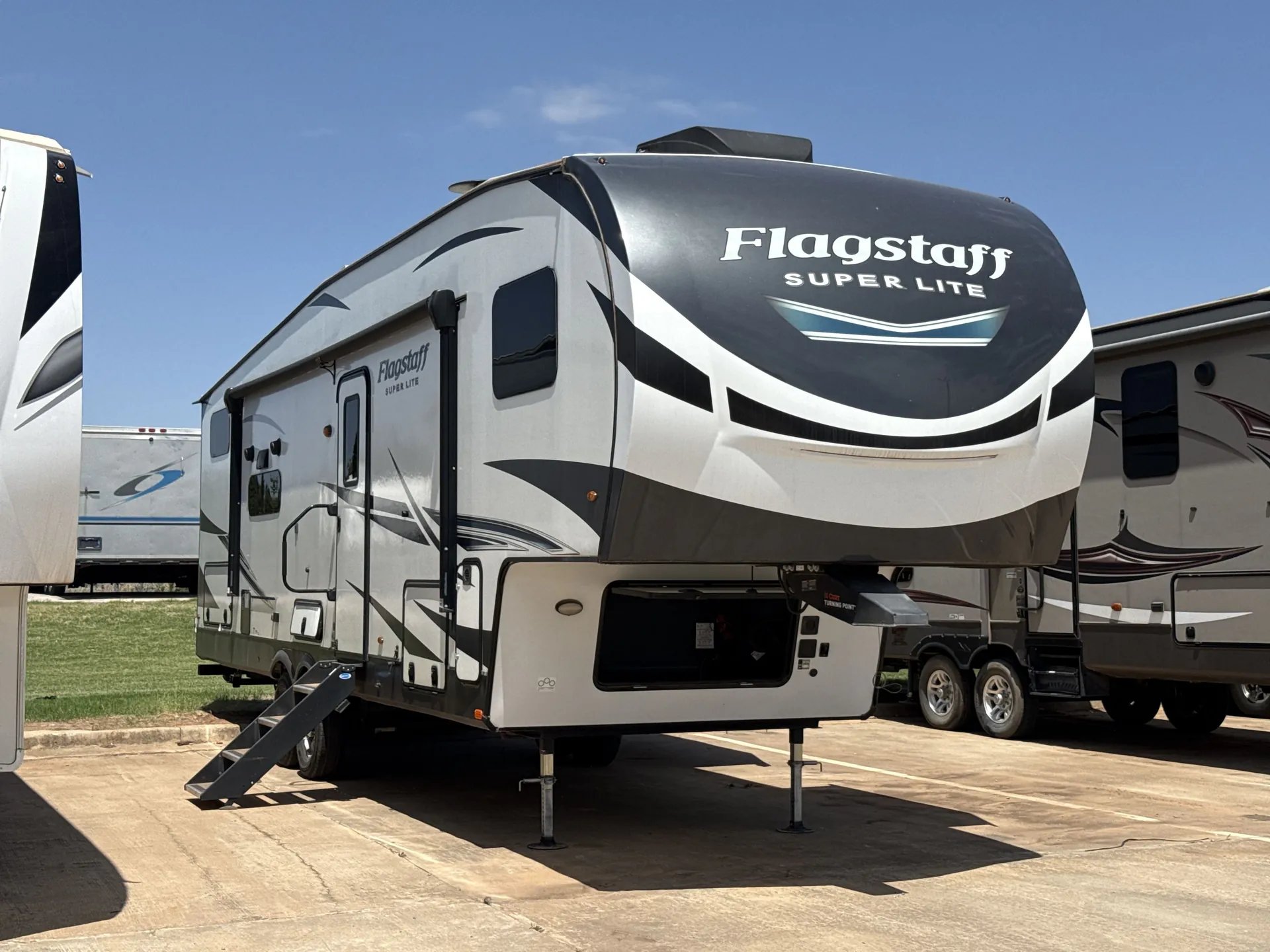 2022 Forest River Flagstaff Super Lite 529BH - Photo 2