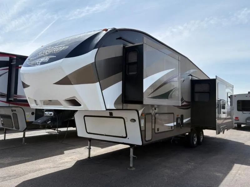 2015 Keystone RV Cougar 303RLS - Photo 3