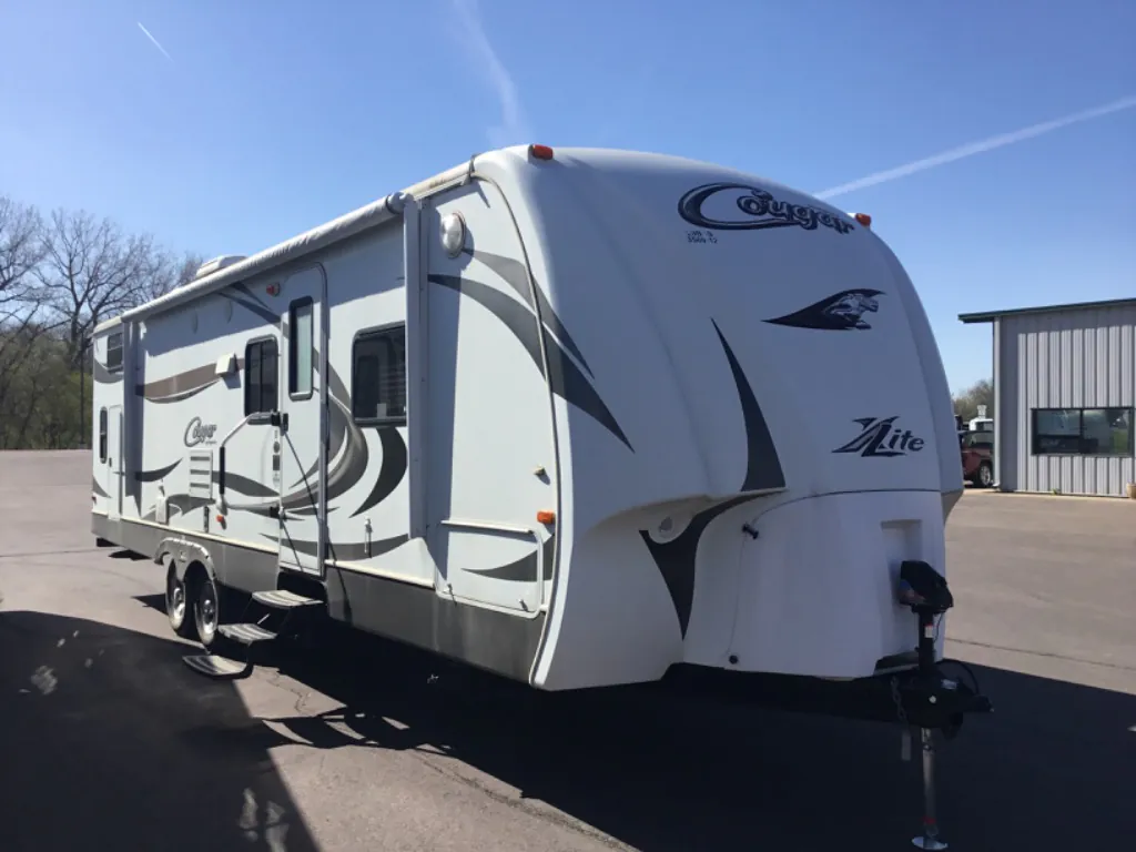 2012 Keystone Cougar XLite 29BHS - Photo 2
