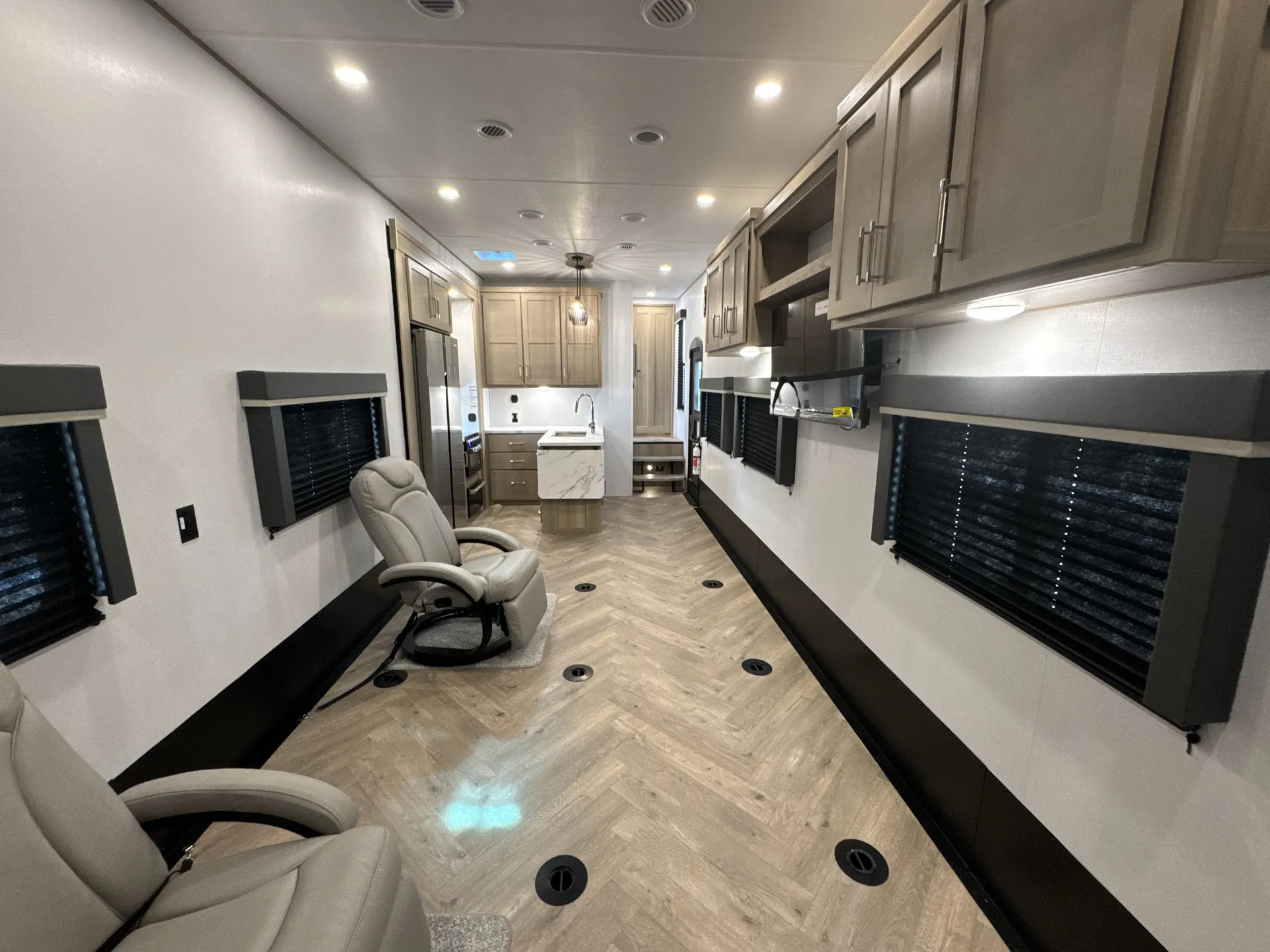 2025 Keystone Carbon 363 — living area main