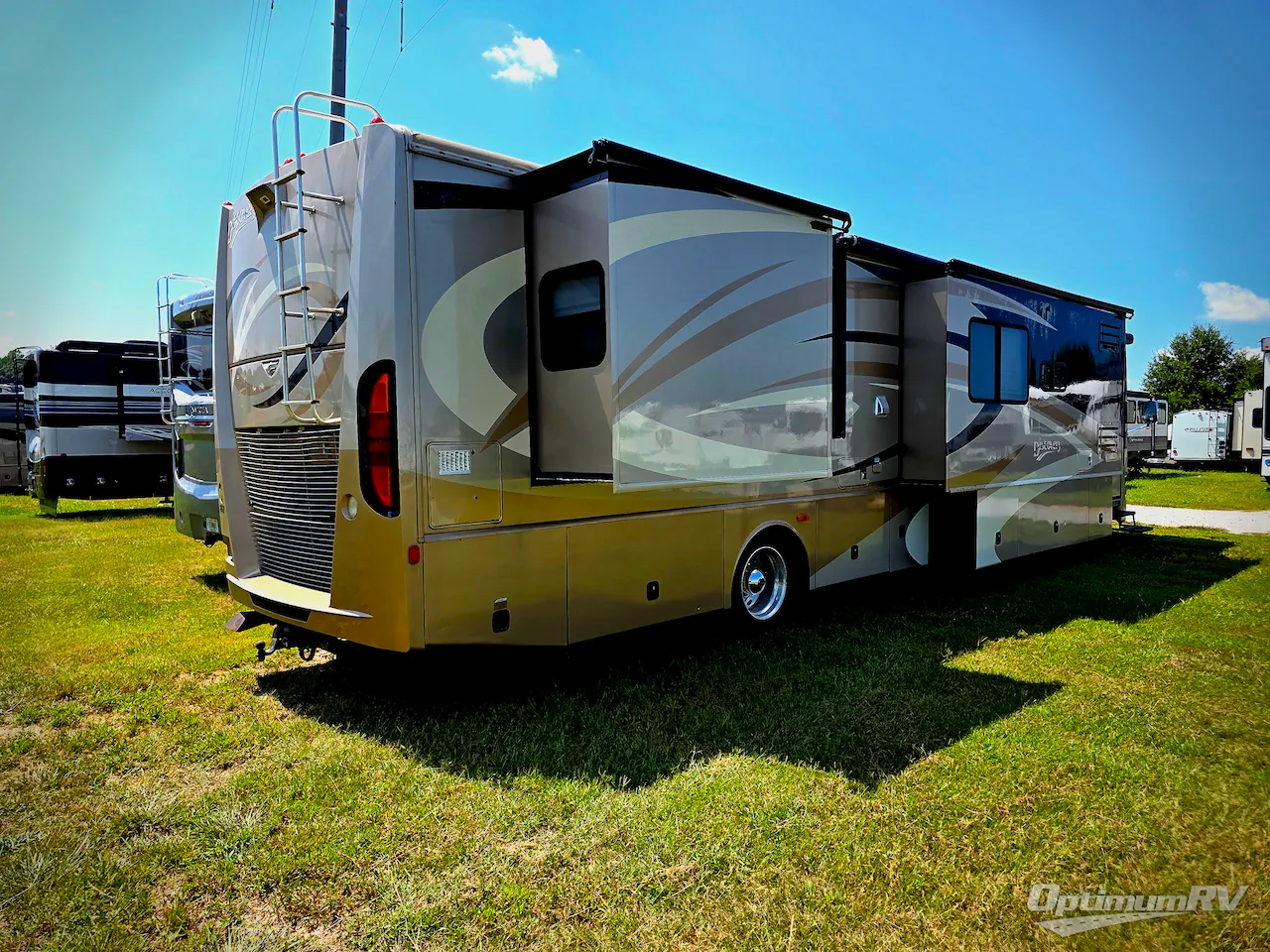 2008 Fleetwood Discovery 40X - Photo 3