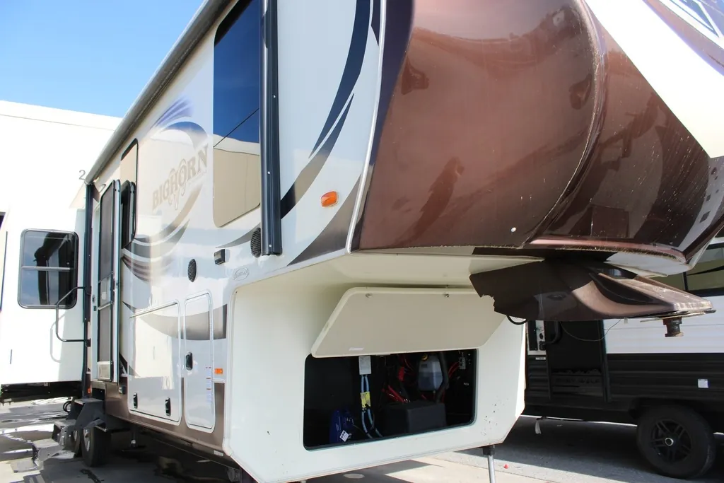2016 Heartland Bighorn 3010RE - Photo 4