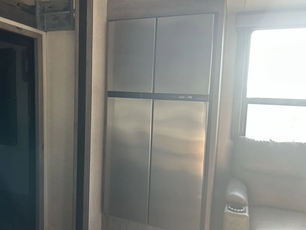 2020 Keystone Raptor 423, Photos photo 8