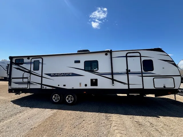 2022 HEARTLAND RV SUNDANCE 301BH - Main photo