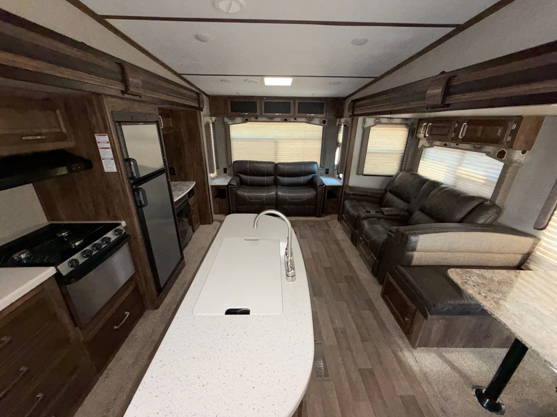 2018 Keystone Cougar Half-Ton 29RLI — living area main