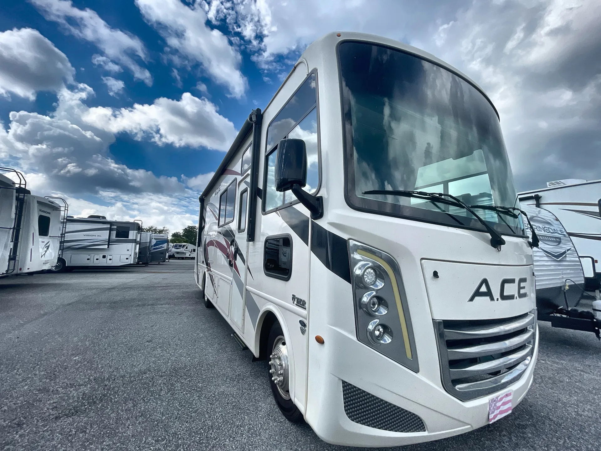 2023 Thor Motor Coach Ace 29D - Photo 2