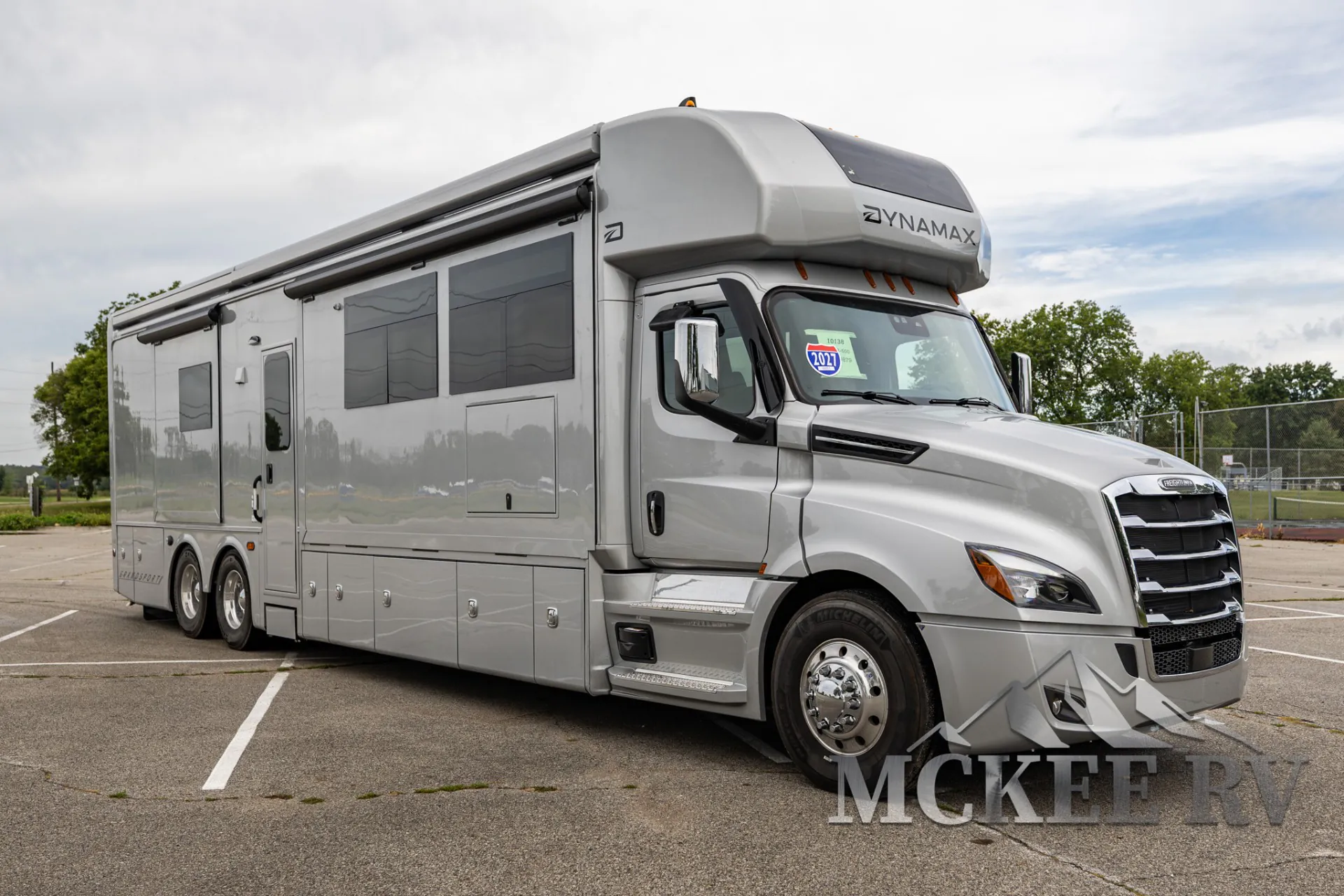 2027 Dynamax Corp Grand Sport 45CB - Photo 2