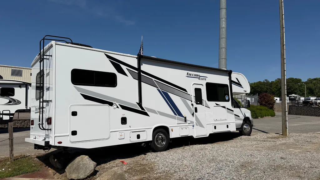 2026 Thor Motor Coach Freedom Elite 31FE, Photos photo 40