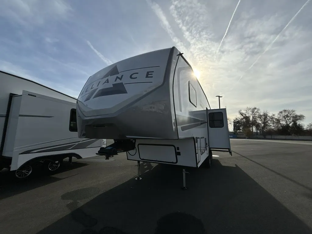 2024 Alliance RV Avenue 24RK - Photo 2