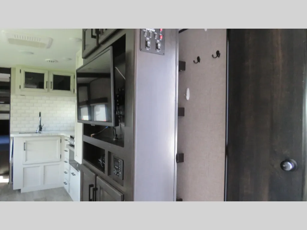 2022 Jayco Jay Feather 25RB, Photos photo 9