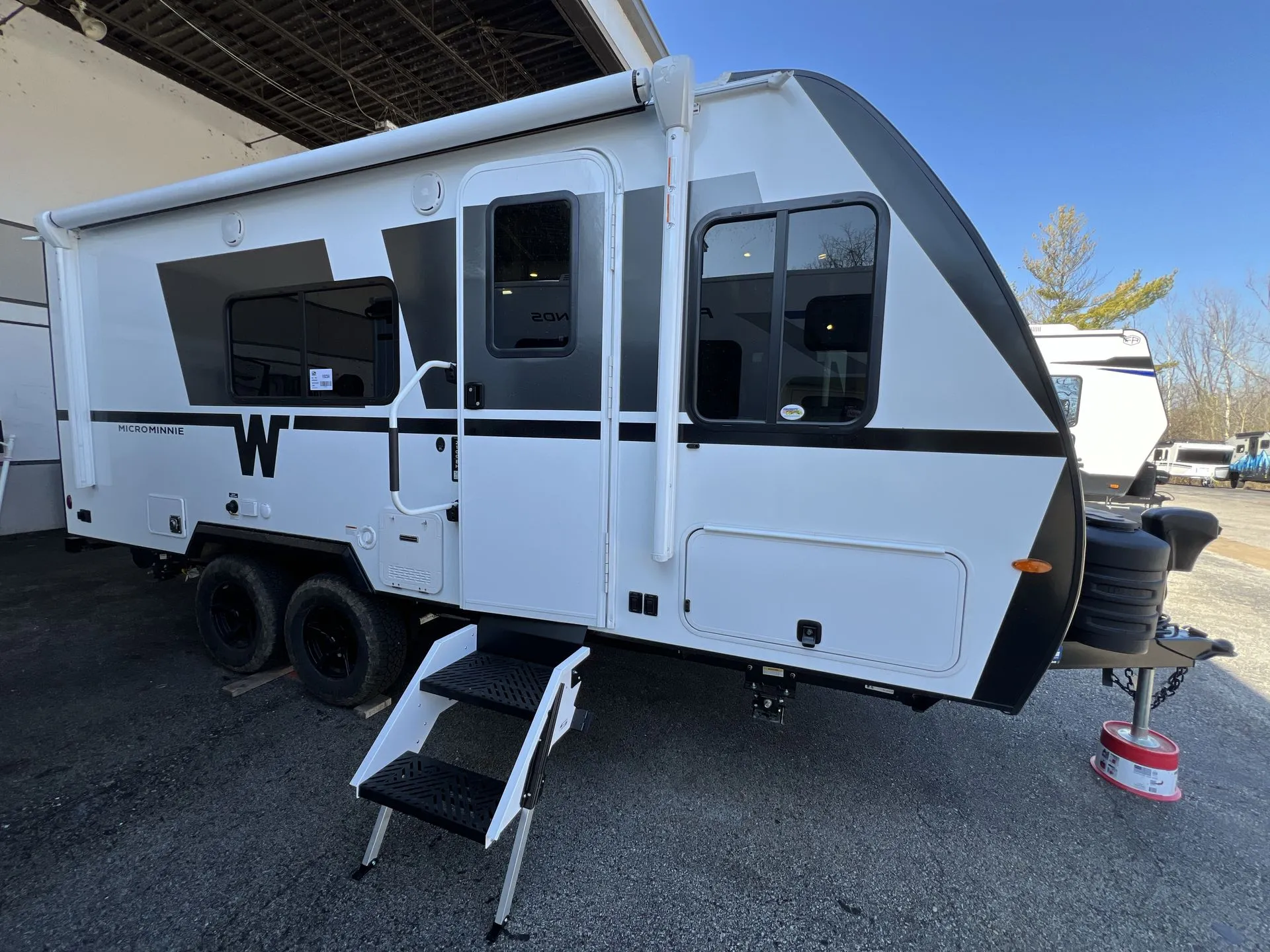 2026 Winnebago Micro Minnie 2100BH - Photo 2