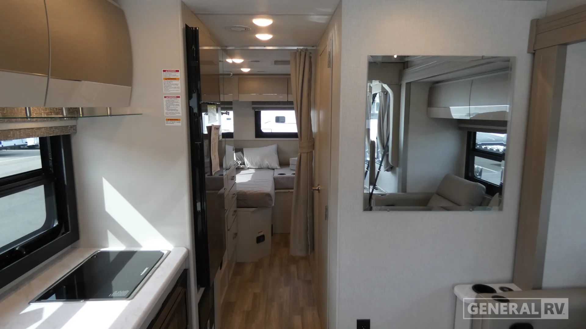 2026 Thor Motor Coach Vegas 262 - Photo 3