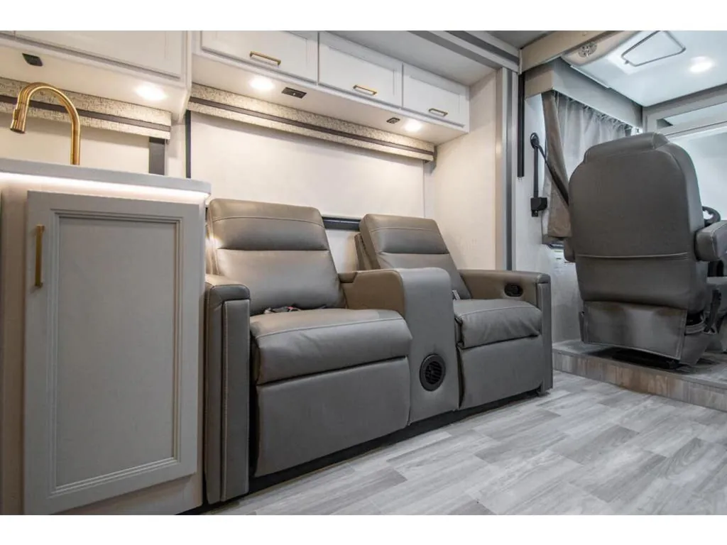 2026 Thor Motor Coach Windsport 29L, Photos photo 13