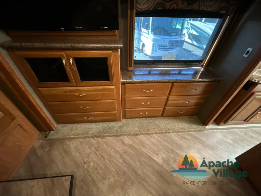 2017 Fleetwood Pace Arrow LXE 38F, Photos photo 41