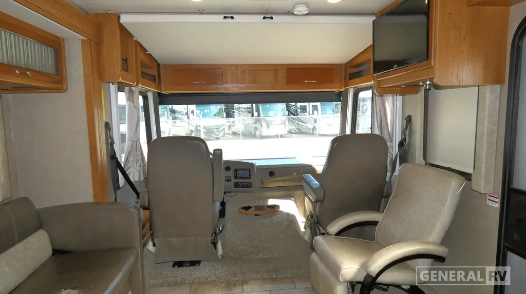 2016 Fleetwood Flair 26D, Photos photo 12
