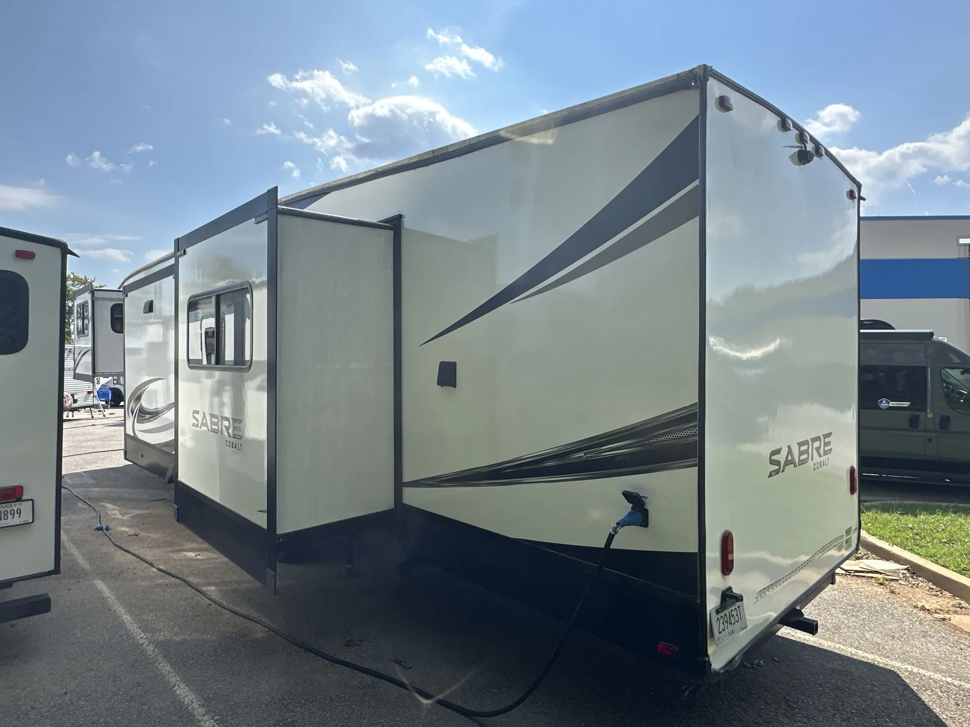 2021 Forest River Sabre 37FLH — off campside