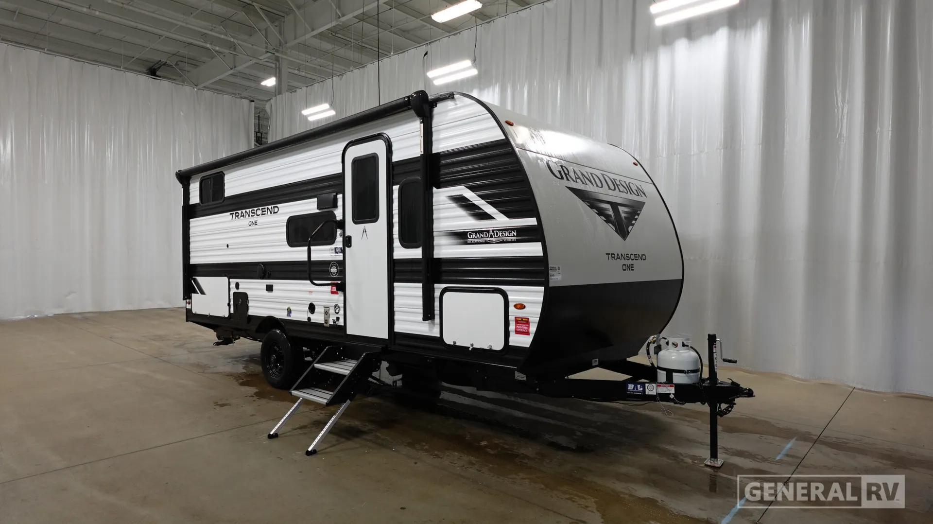 2026 Grand Design Transcend One 161BH - Photo 2