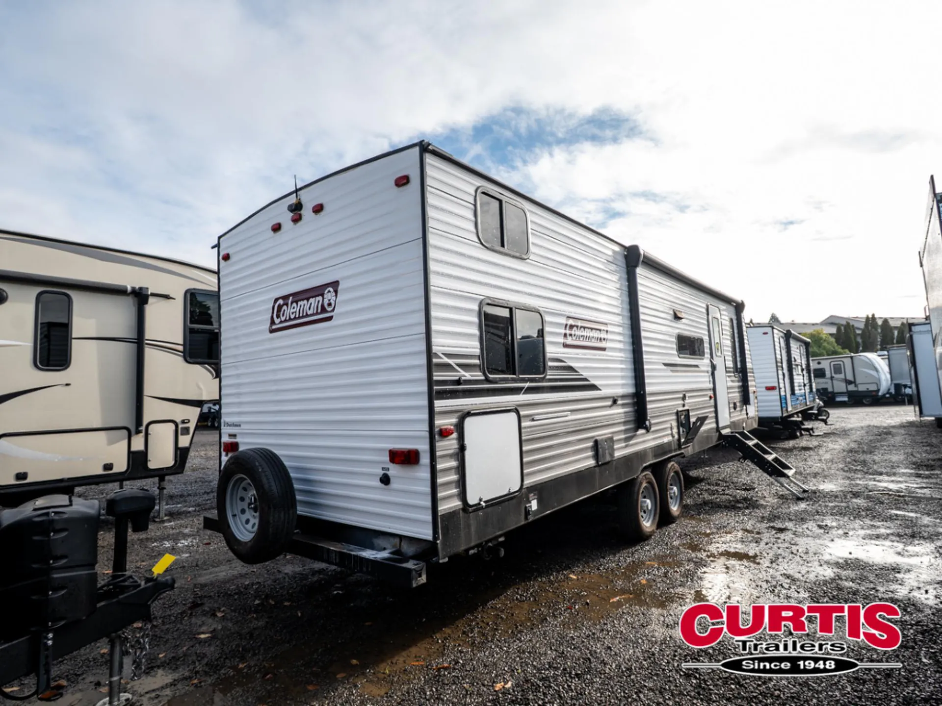 2023 Dutchmen Coleman Lantern 295QBWE - Photo 4