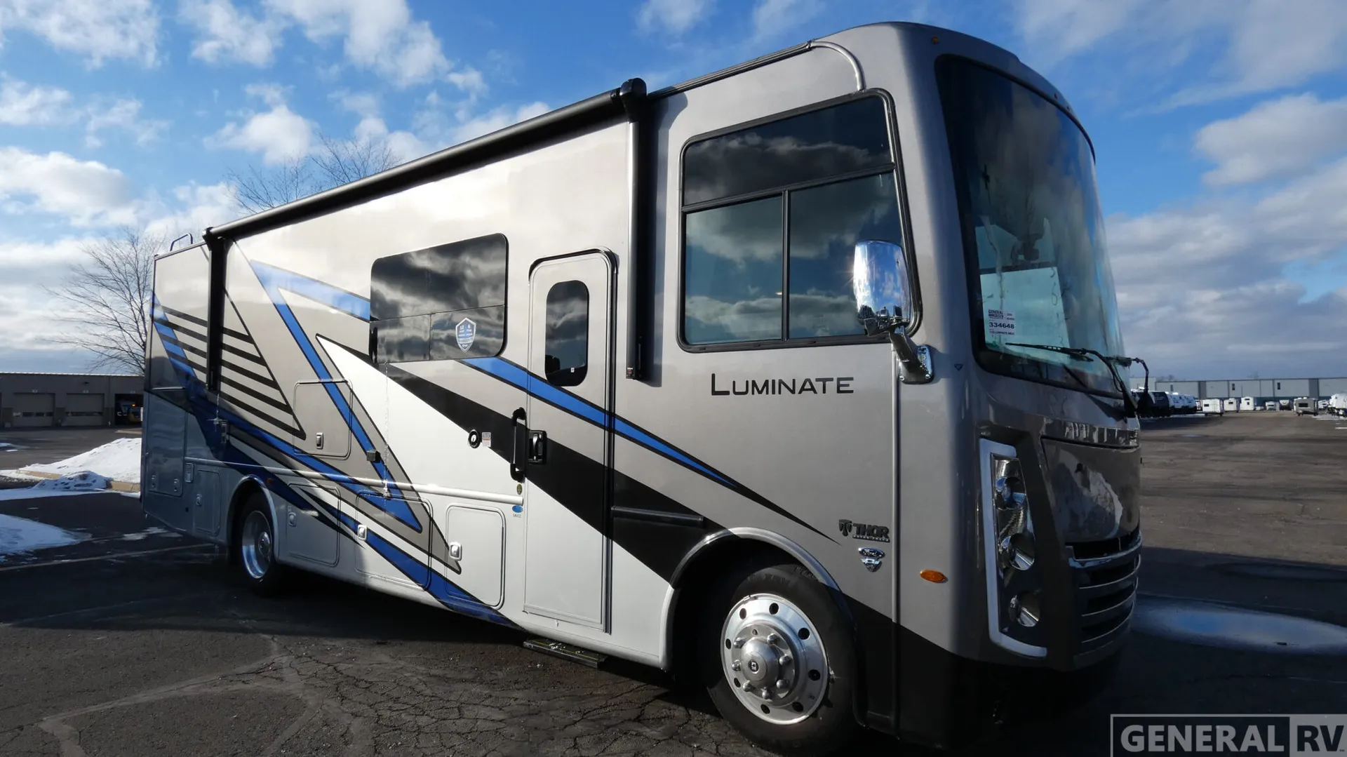 2026 Thor Motor Coach Luminate MM30 - Photo 2