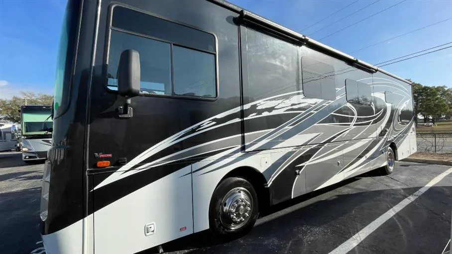 2020 Coachmen Sportscoach SRS 365RB, Photos photo 4