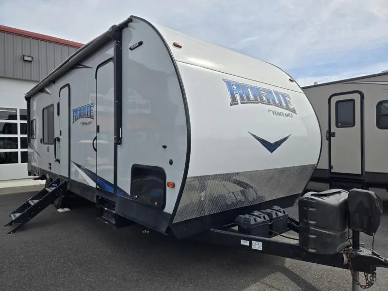 2019 Forest River Vengeance Rogue 25V - Photo 2