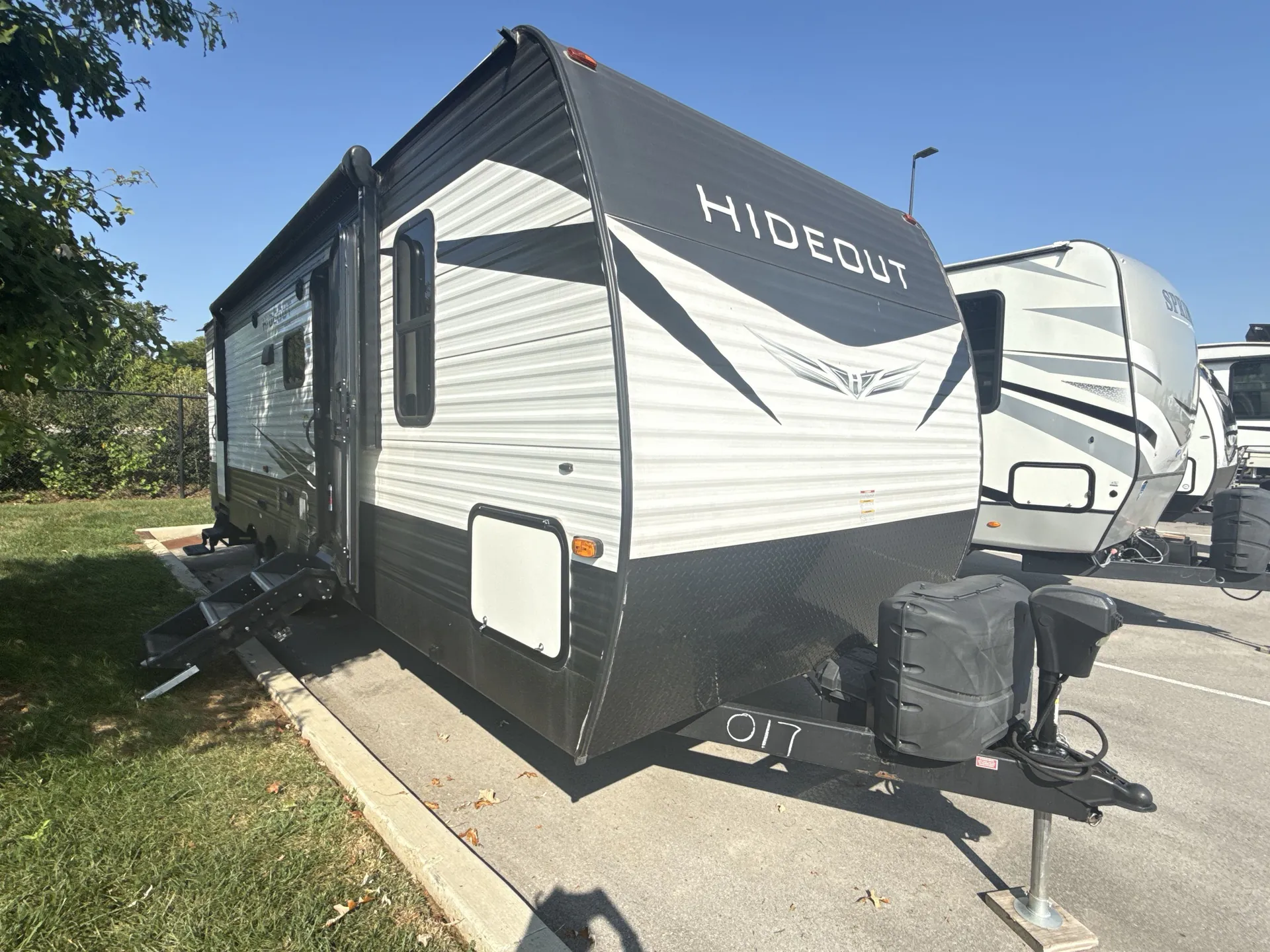 2021 Keystone Hideout 272BH - Photo 2