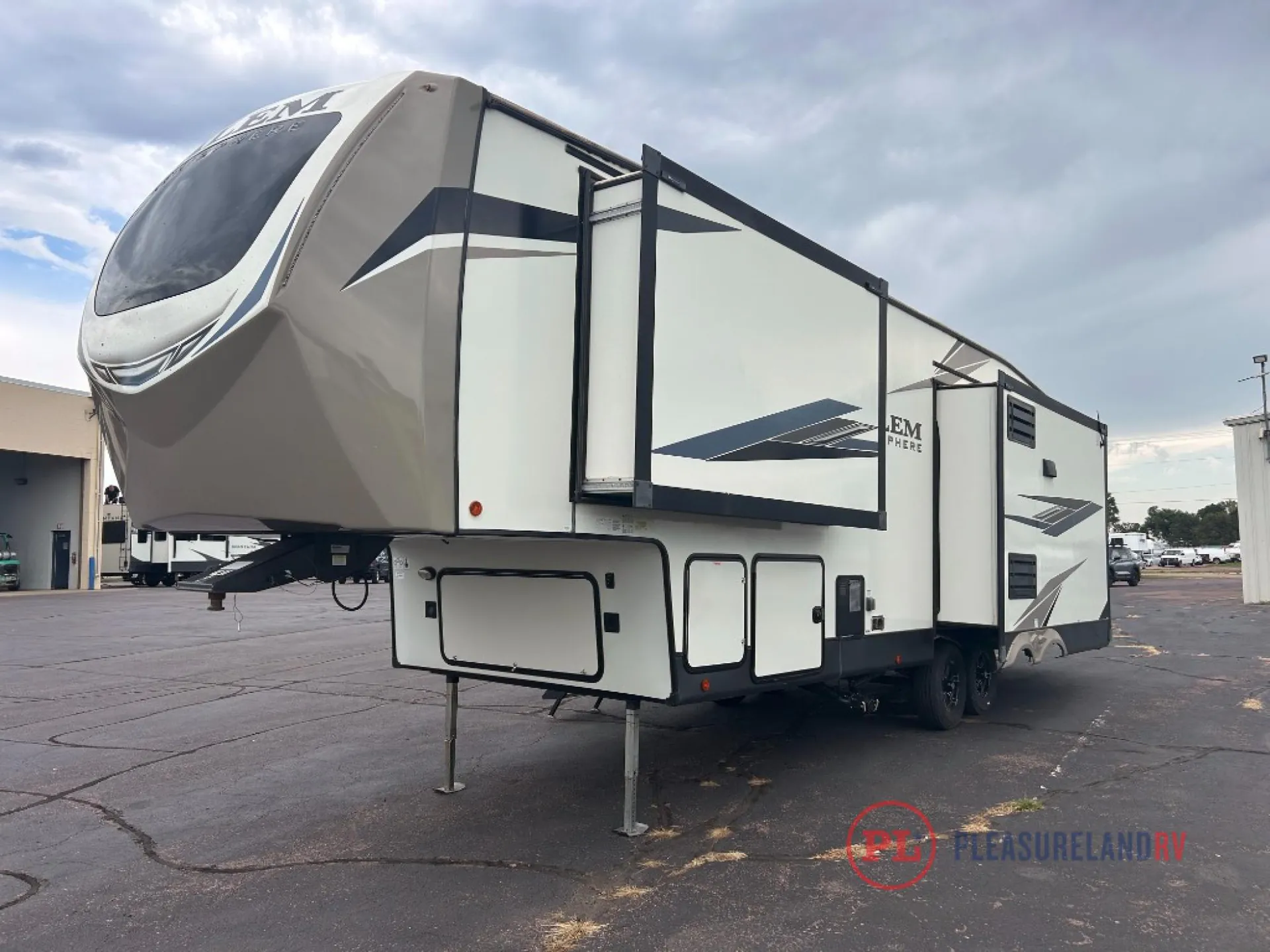 2022 Forest River Salem Hemisphere 290RL - Photo 4