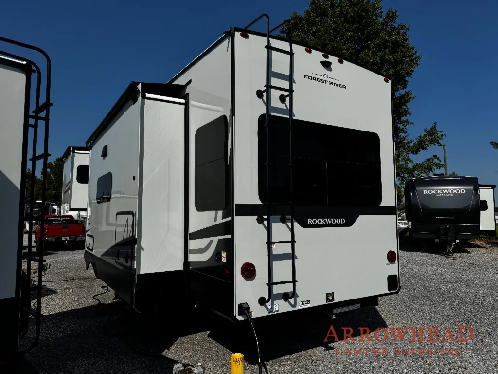 2027 Forest River Rockwood Signature 401SFB, Photos photo 15