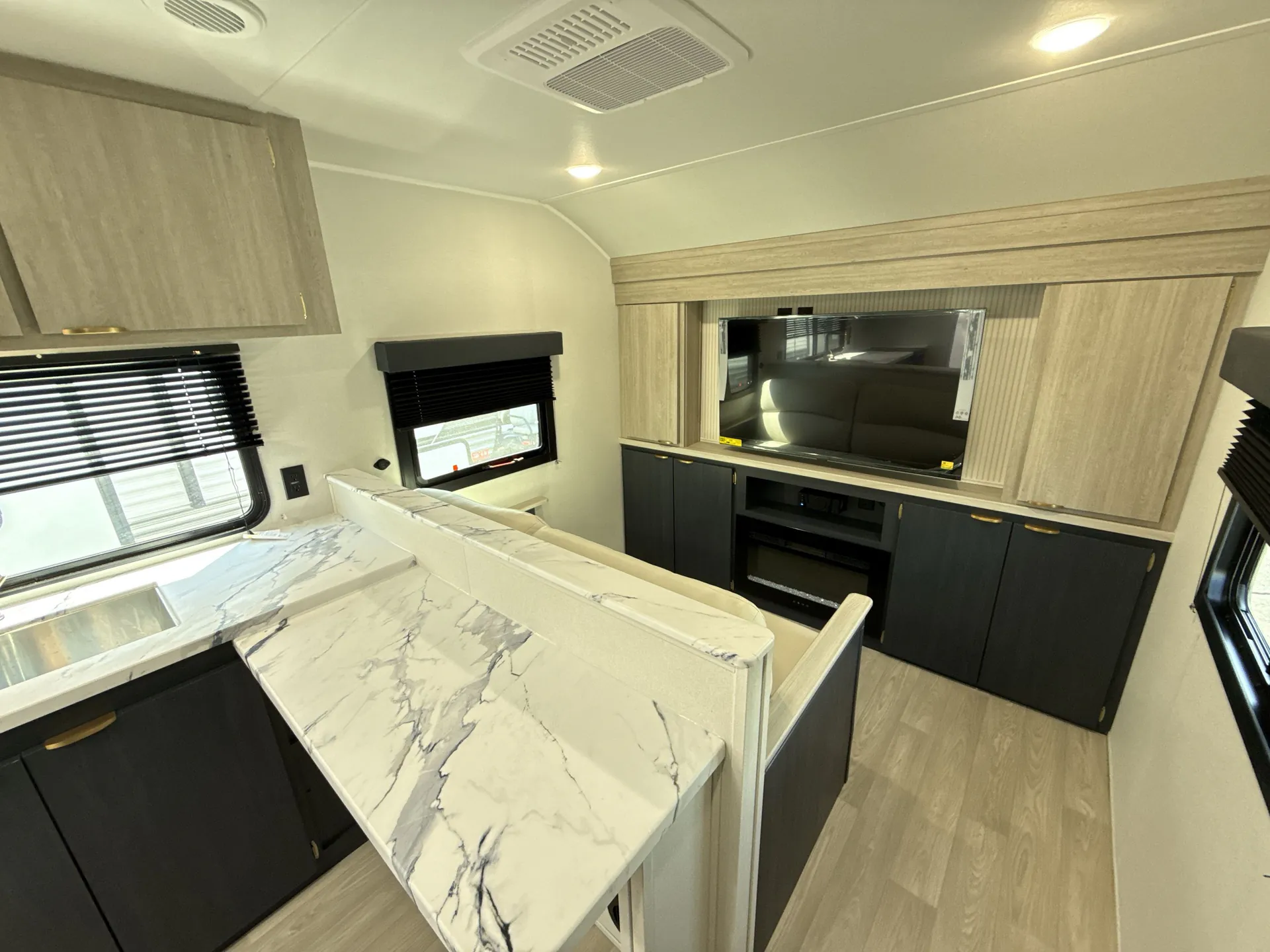 2026 East to West Acclaim 2650FL — living area main