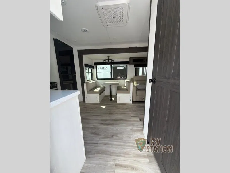 2026 Venture RV SportTrek Touring Edition 272VRK - Photo 4