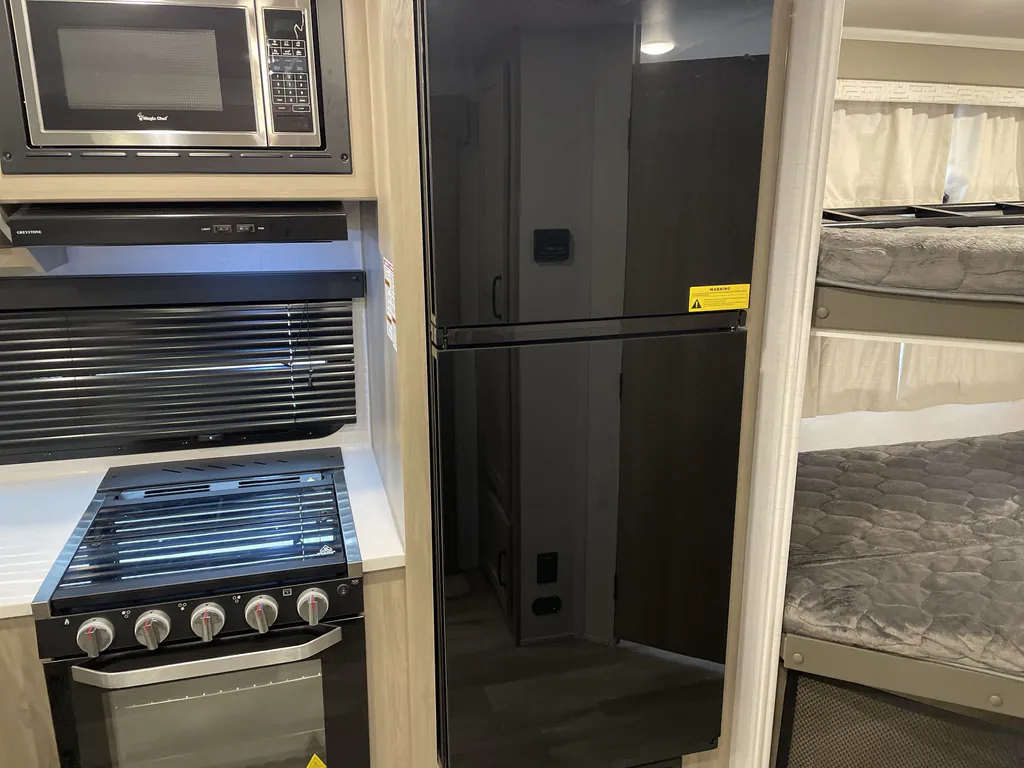 2024 Forest River Flagstaff Micro Lite 25BRDS, Photos photo 8