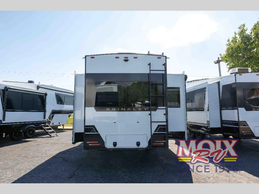 2026 Brinkley Model Z 3600, Photos photo 12