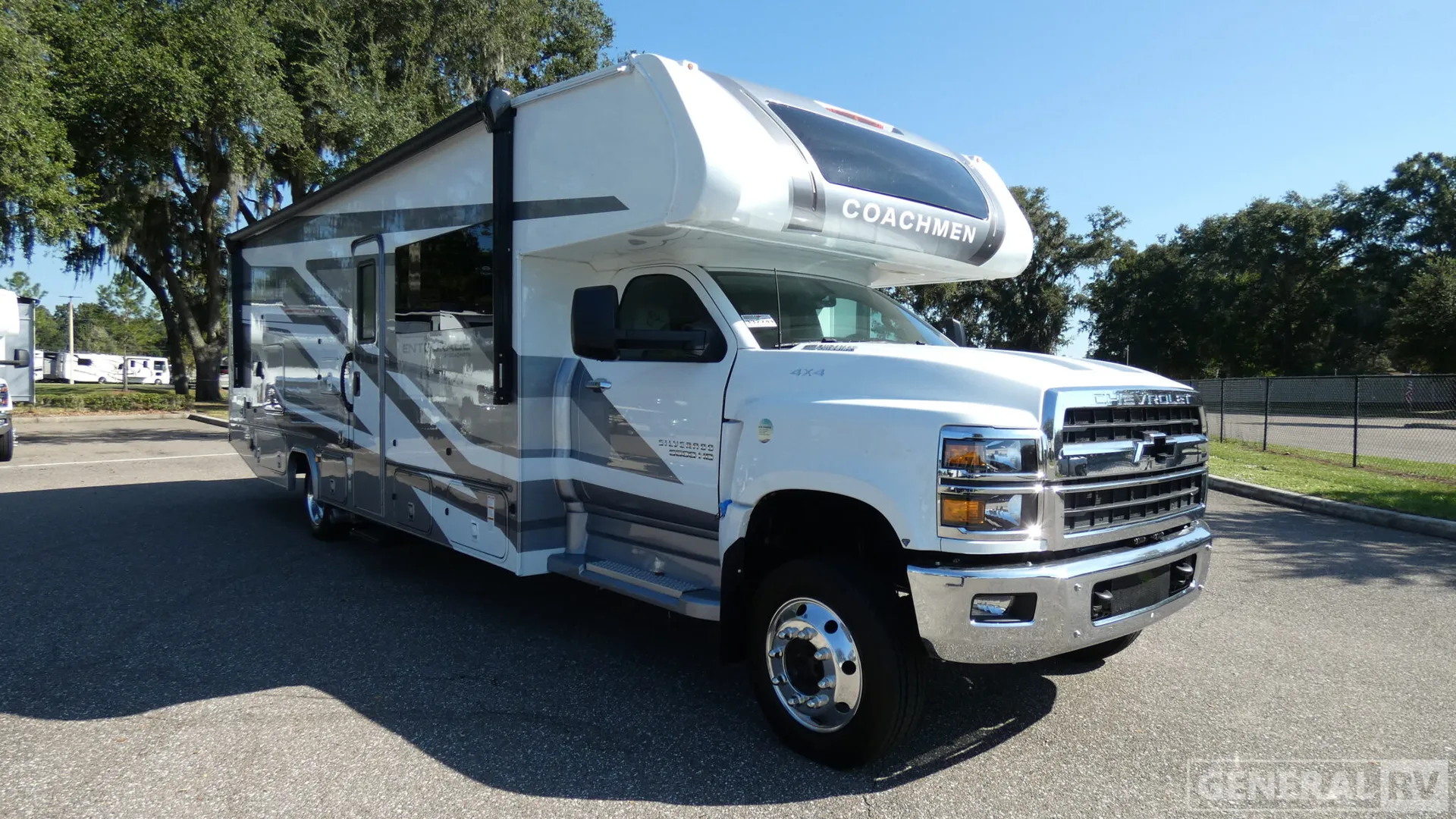 2026 Coachmen Entourage 330DS - Photo 2