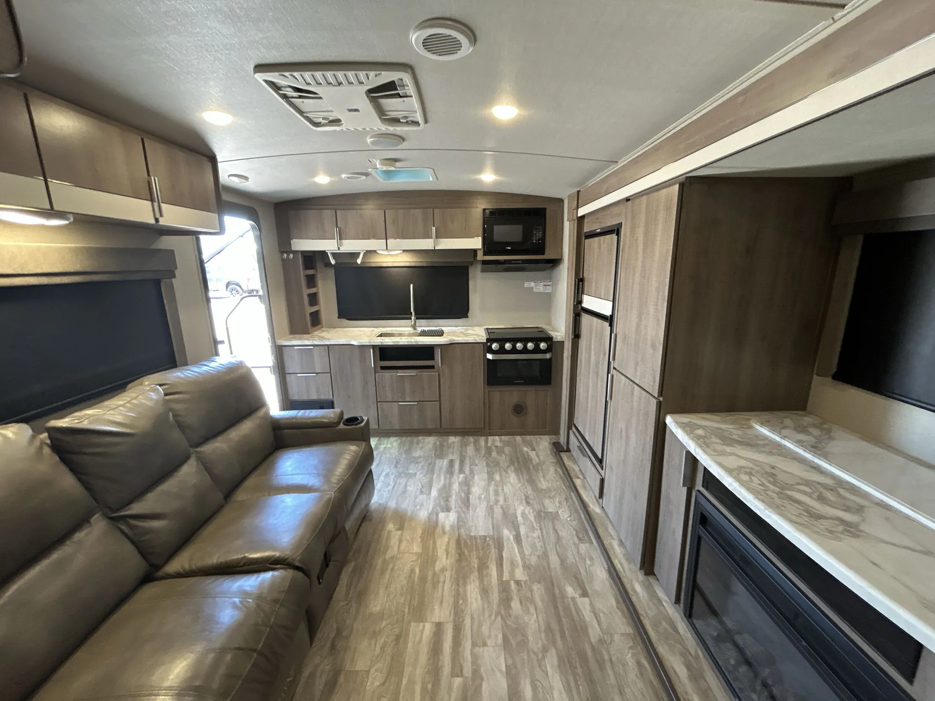 2020 Grand Design Imagine 2250RK — living area main