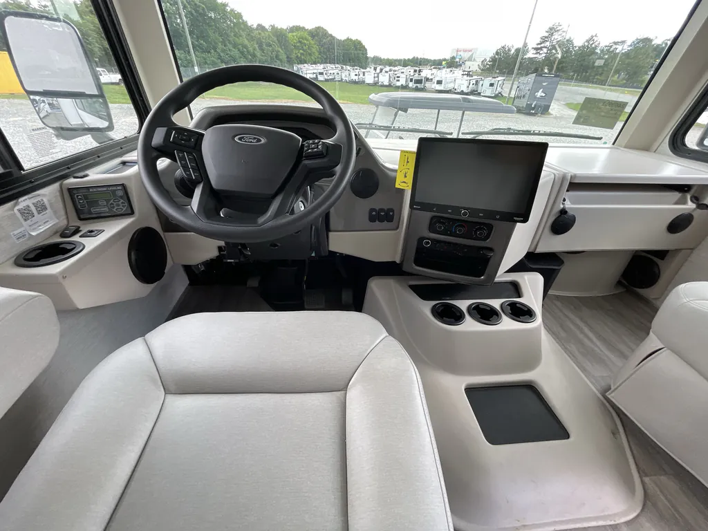 2026 Thor Motor Coach Freedom Traveler A29, Photos photo 12