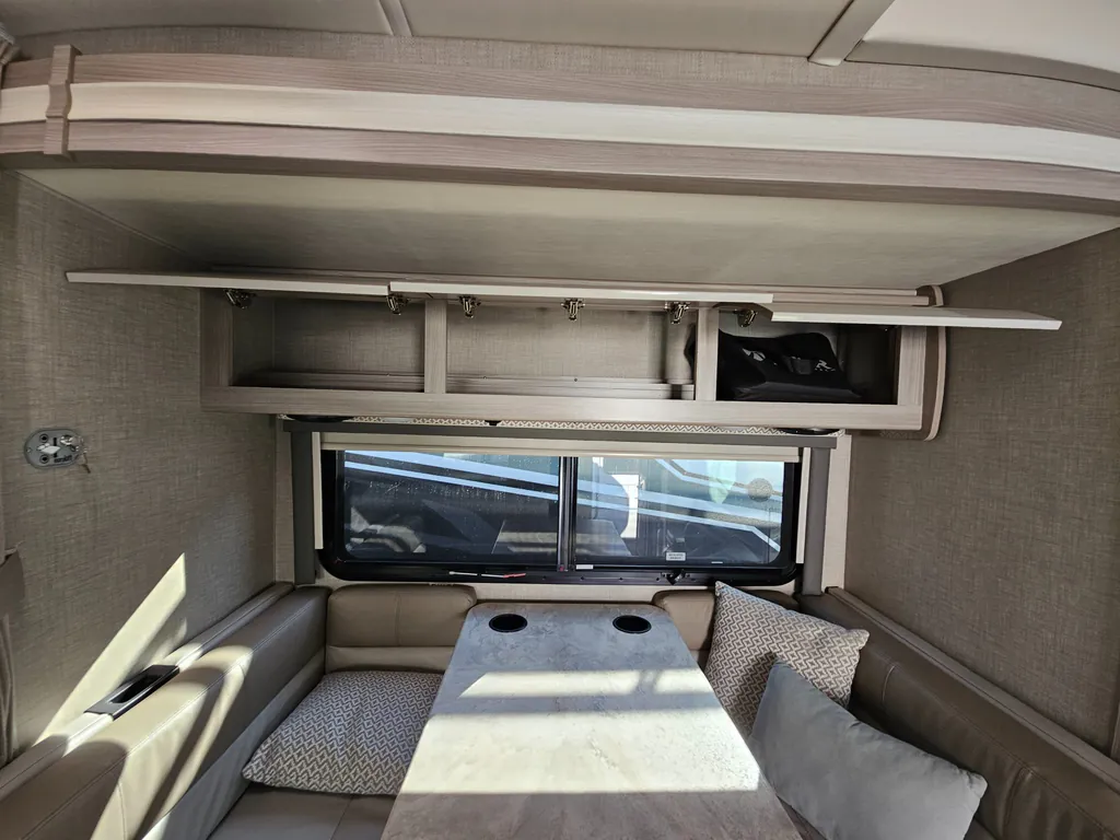 2021 Thor Motor Coach Tiburon 24FB, Photos photo 8