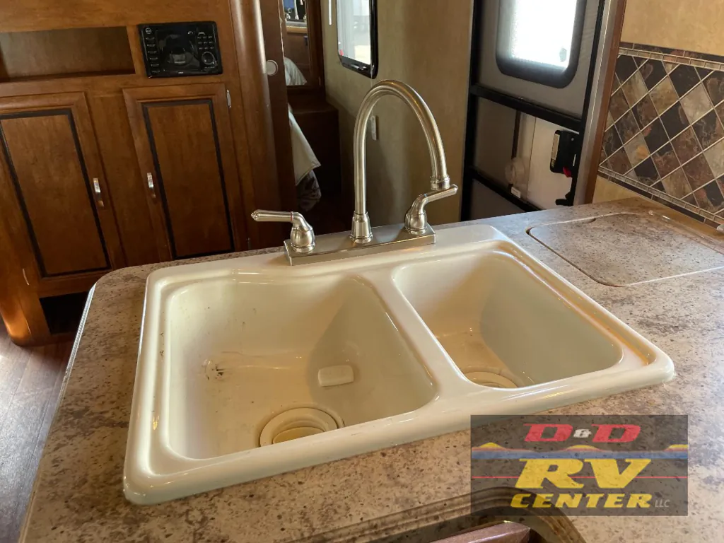 2016 Forest River Vibe 272BHS, Photos photo 43