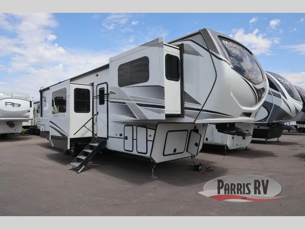 2024 Keystone Montana 3761FL - Photo 2