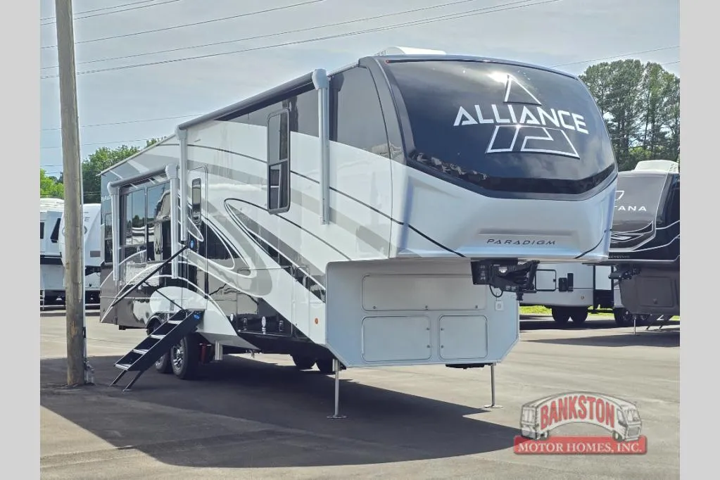 2026 Alliance RV Paradigm 340RL - Photo 2