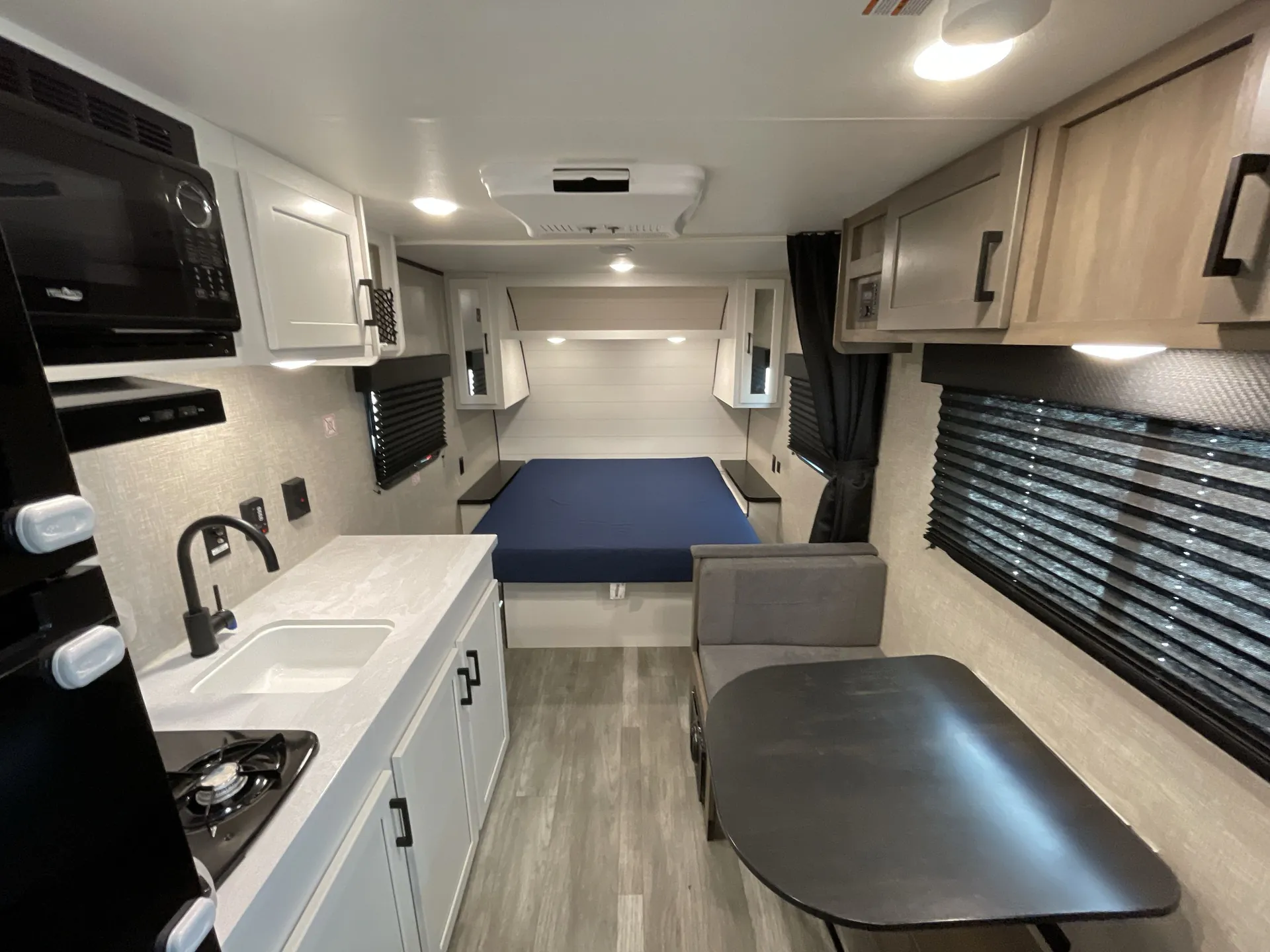 2024 Jayco Jay Flight SLX 195RBW — living area main