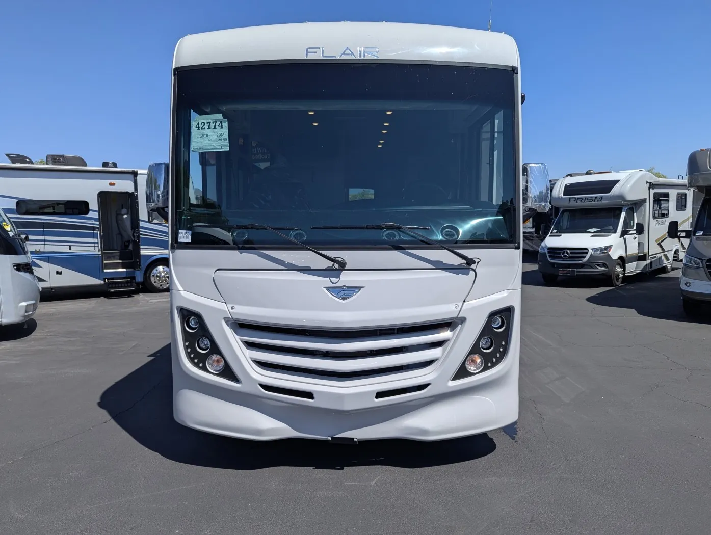 2026 Fleetwood Flair 29M - Photo 3